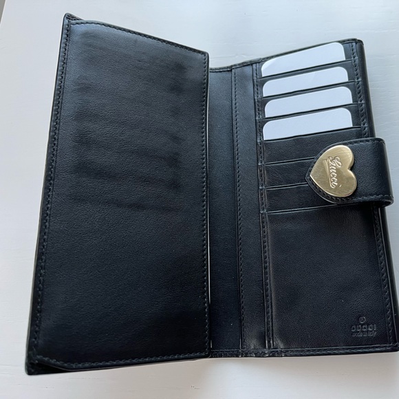 AUTHENTIC Gucci Black GG Canvas & Leather Heart Continental Wallet - Picture 3 of 7